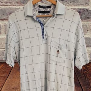 "Tommy Hilfiger" / White Polo with Pocket.